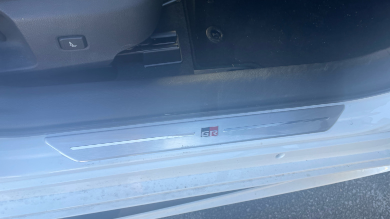 Toyota Corolla 1.8 VVT-i Hybrid GR Sport 5dr CVT Hybrid Hatchback